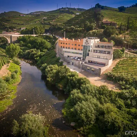 Douro River And Hotel 4*