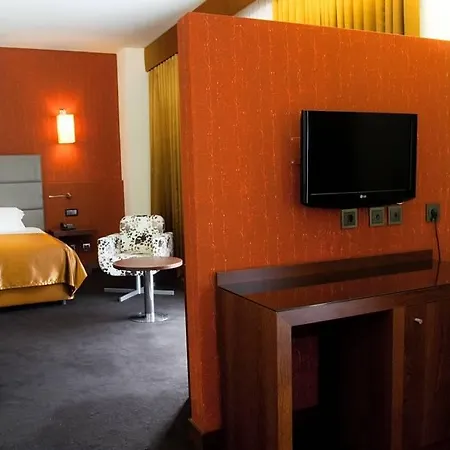 Douro River And Hotel 4*